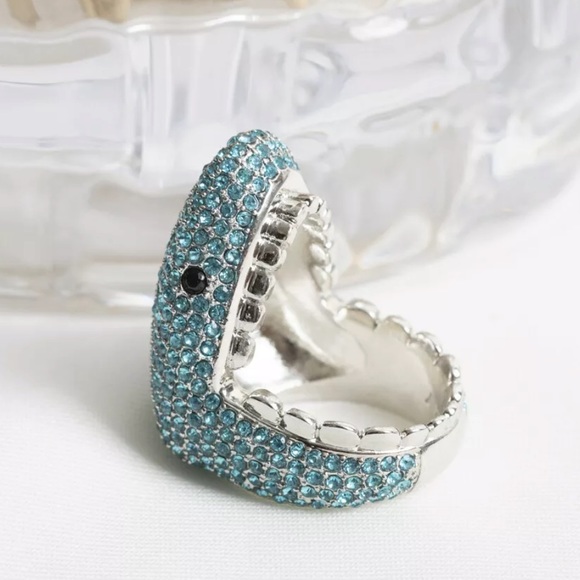 kate spade Jewelry - 🎉HP🎉 Kate Spade ♠️ NWOT Shark Statement Ring